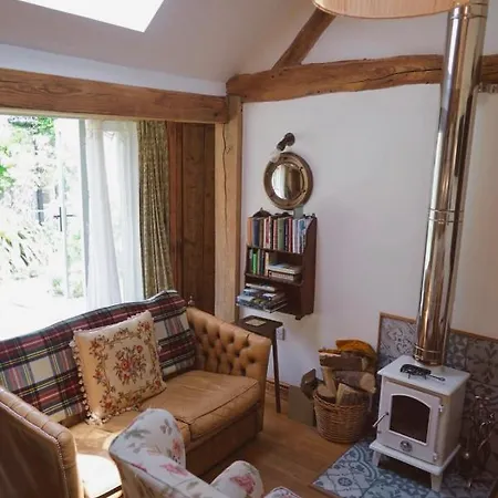 Nest Holiday Hideaway Dove Cottage-Beautiful Location In The Long Mynd Area Of Outstanding Natural Beauty-Whirlpool Jacuzzi Baths!! Picklescott Exterior photo
