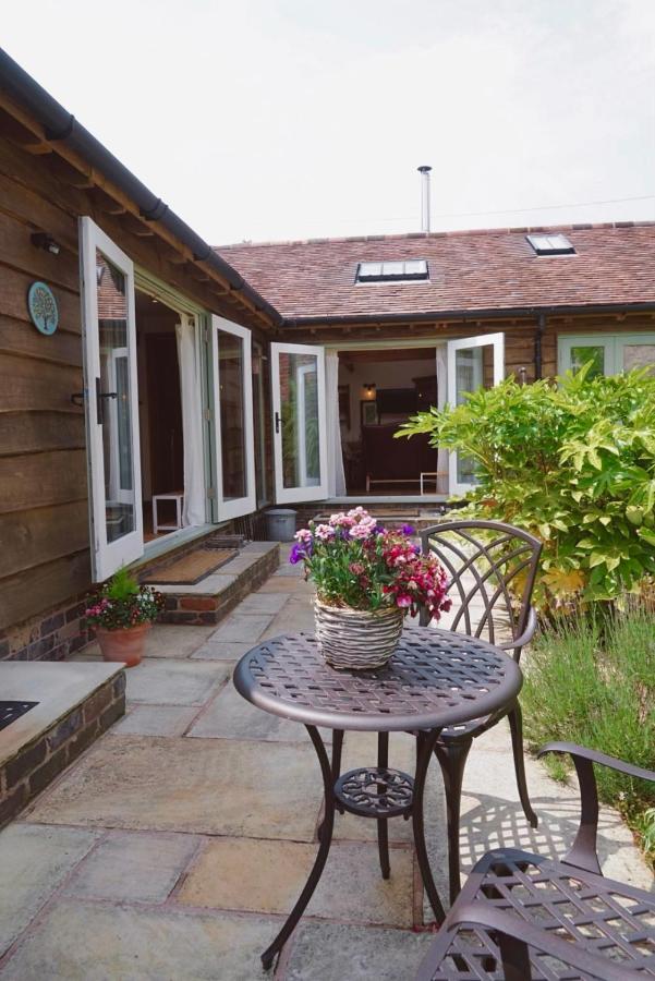 Nest Hideaway Dove Cottage-beautiful Location In The Long Mynd Area Of Outstanding Natural Beauty-whirlpool Jacuzzi Baths!! * Picklescott