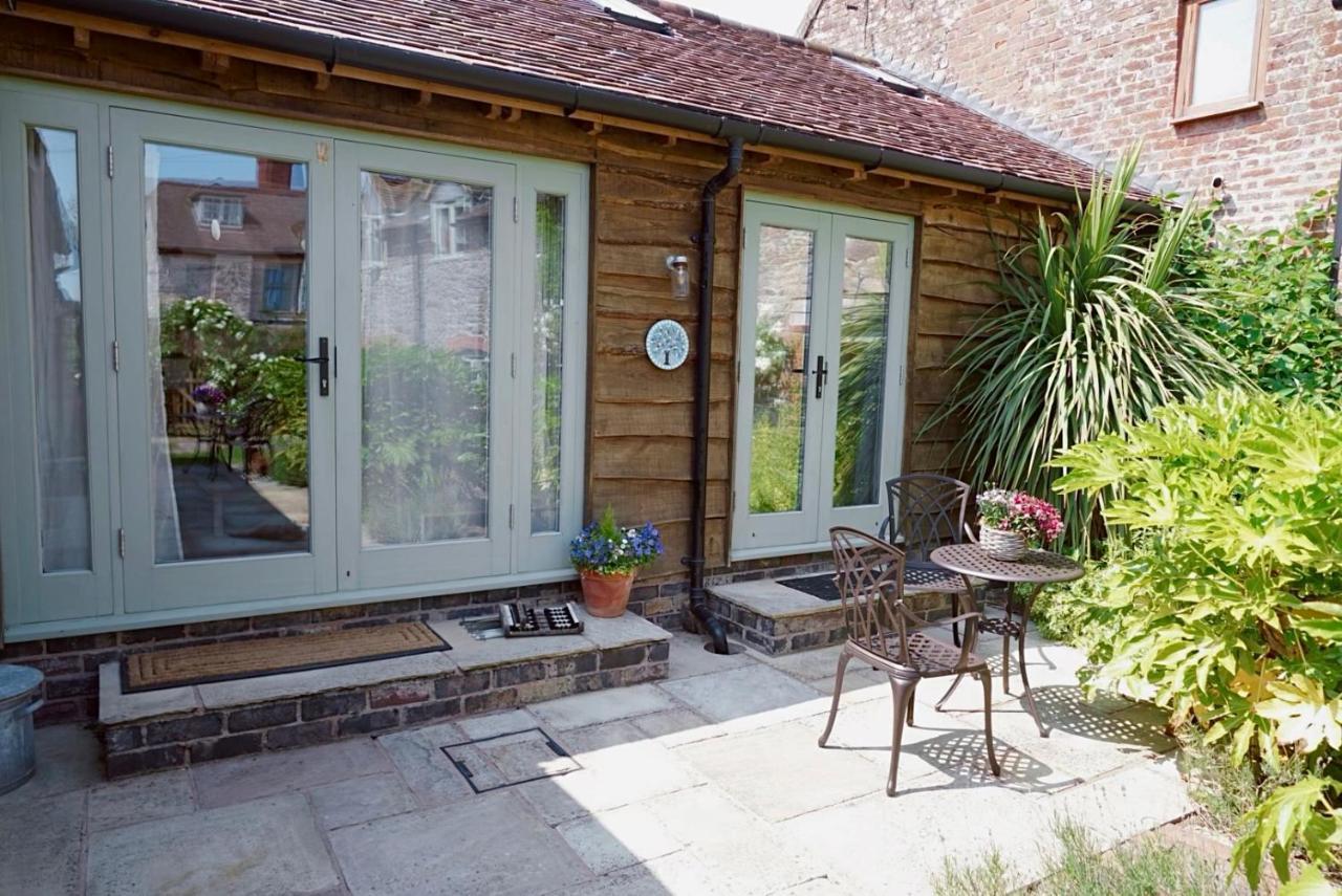 Holiday home Nest Hideaway Dove Cottage-beautiful Location In The Long Mynd Area Of Outstanding Natural Beauty-whirlpool Jacuzzi Baths!! Picklescott